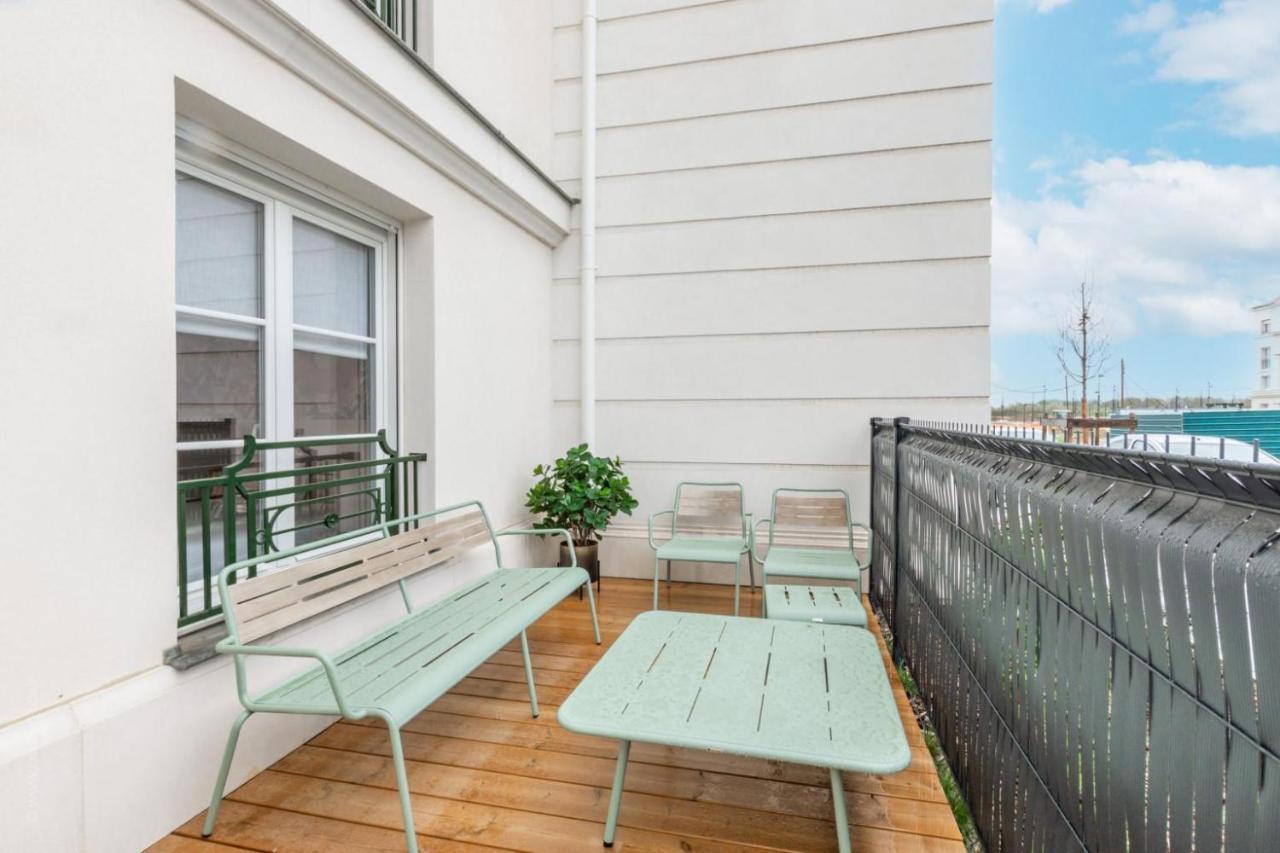 Le Jade By Plaza Apartment Serris Ngoại thất bức ảnh